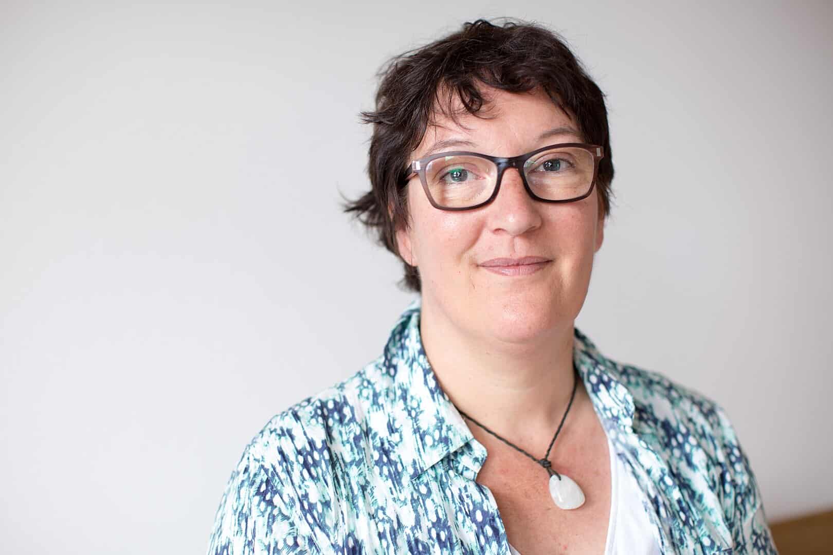 Wikiwitches: giving back a soul to the victims of the witch-hunt